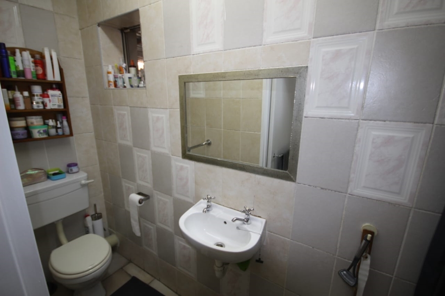 3 Bedroom Property for Sale in The Connifers Western Cape